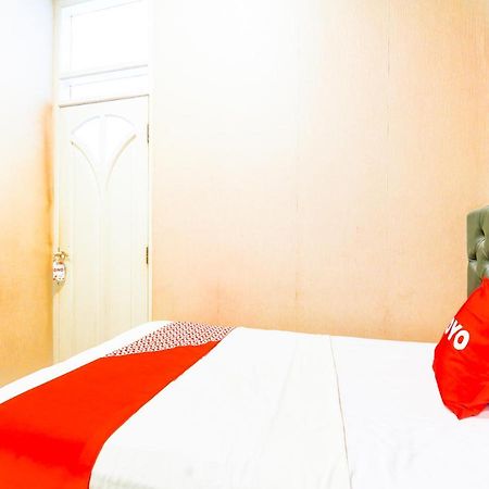Oyo 90788 Nillo Hotel Kebumen Екстер'єр фото