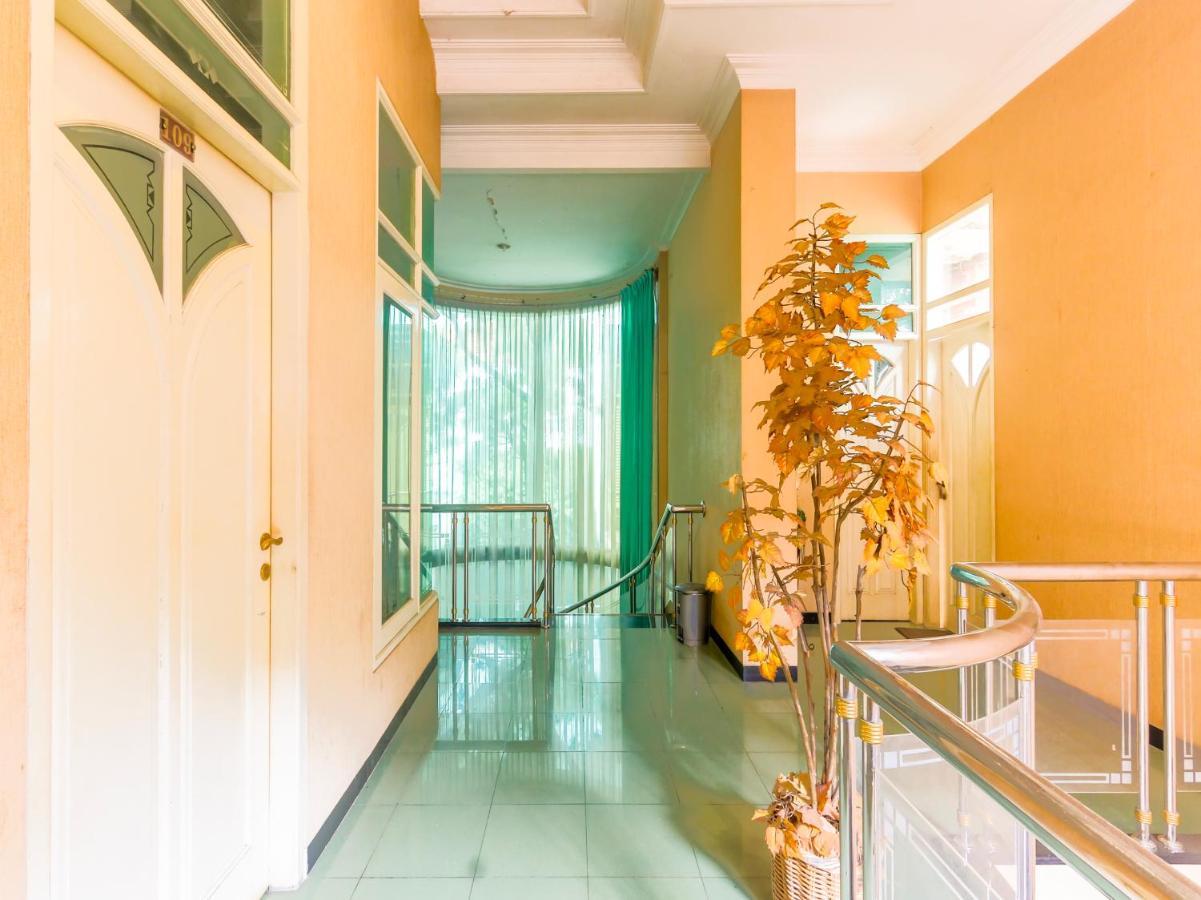 Oyo 90788 Nillo Hotel Kebumen Екстер'єр фото