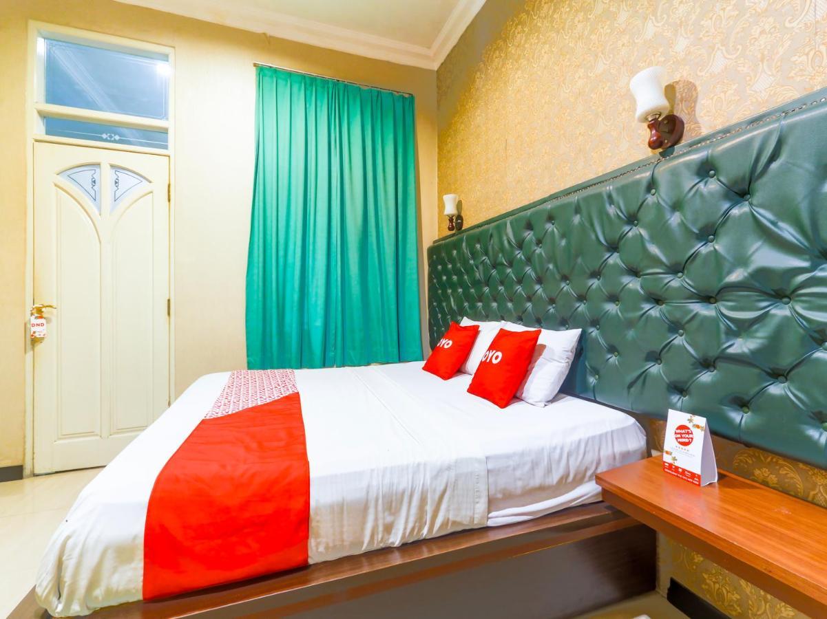 Oyo 90788 Nillo Hotel Kebumen Екстер'єр фото