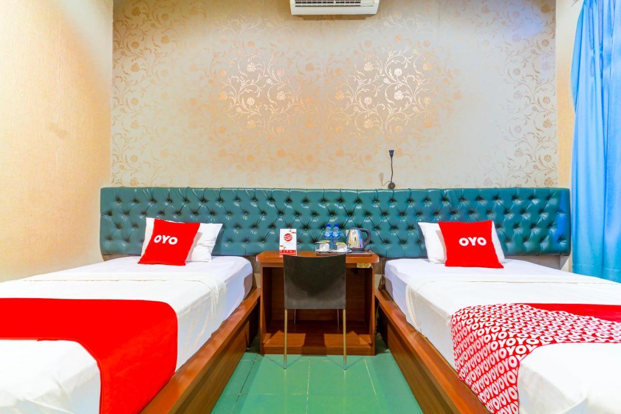 Oyo 90788 Nillo Hotel Kebumen Екстер'єр фото