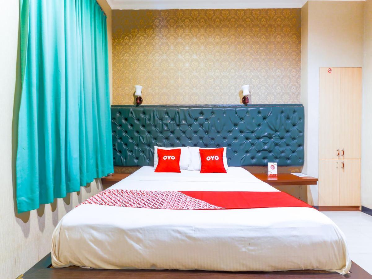 Oyo 90788 Nillo Hotel Kebumen Екстер'єр фото