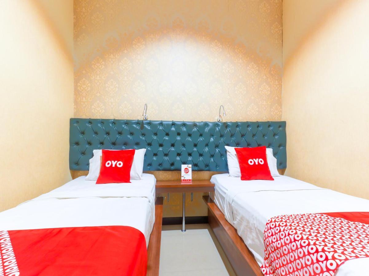 Oyo 90788 Nillo Hotel Kebumen Екстер'єр фото